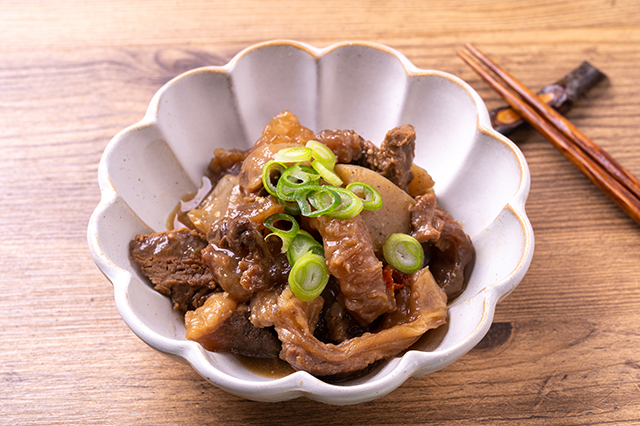 牛すじ煮こみ(480円)